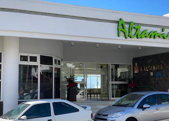 Апартаменти Duque 3 Адехе