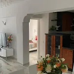 Duke Beach Apartment 2 Bedrooms Апартаменти Адехе