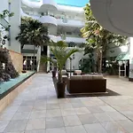 Duke Beach Apartment 2 Bedrooms Адехе